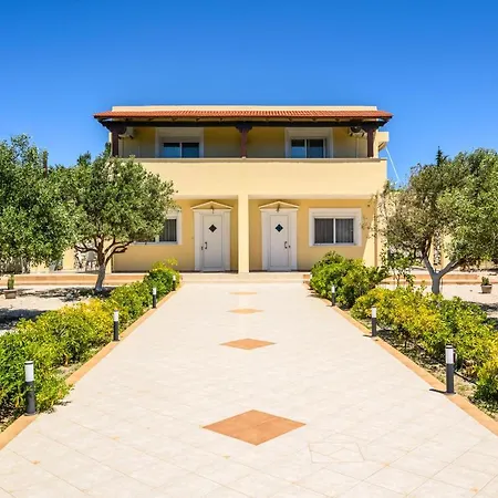 Feriehus Sunny Garden *