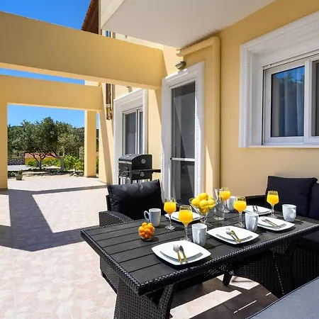 Vakantiehuis Sunny Garden *