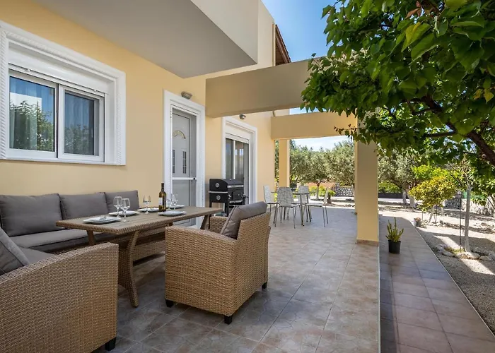 Sunny Garden Tatil Evi Pastida